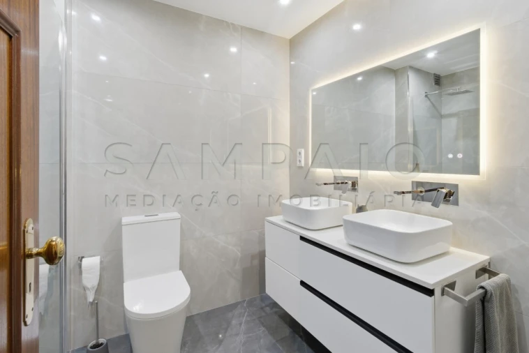 Moradia T3 para Venda em Fânzeres e São Pedro da Cova Foto 19