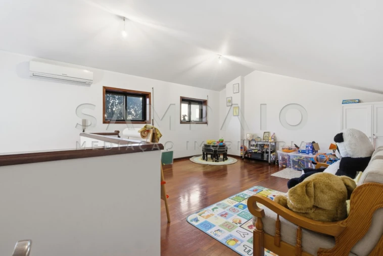 Moradia T3 para Venda em Fânzeres e São Pedro da Cova Foto 28