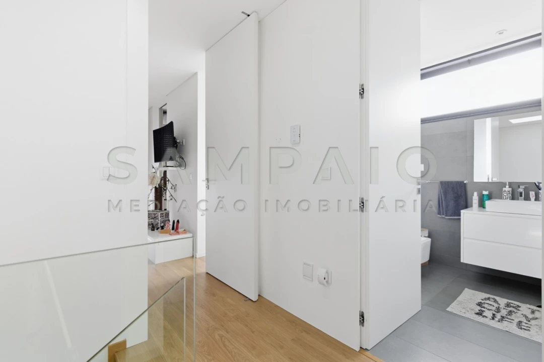 Moradia T3 para Venda em Fânzeres e São Pedro da Cova Foto 26