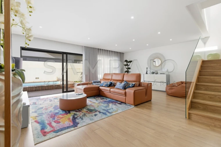 Moradia T3 para Venda em Fânzeres e São Pedro da Cova Foto 8