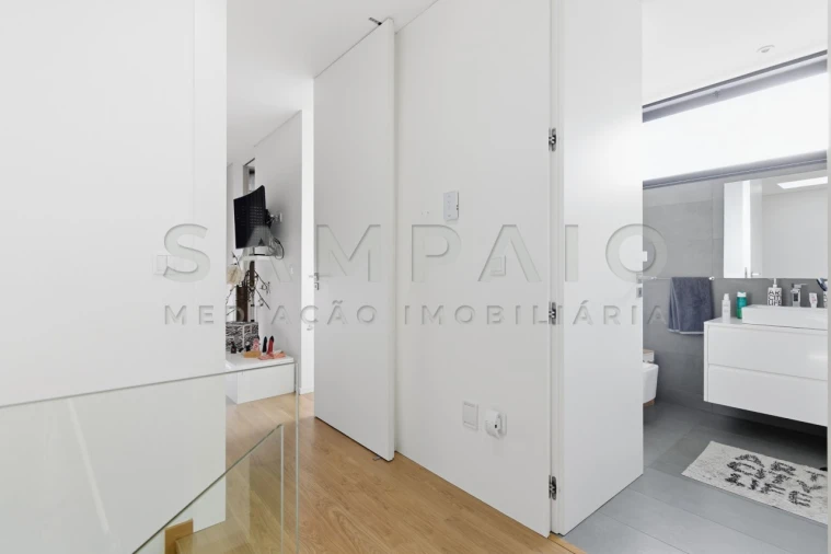 Moradia T3 para Venda em Fânzeres e São Pedro da Cova Foto 26