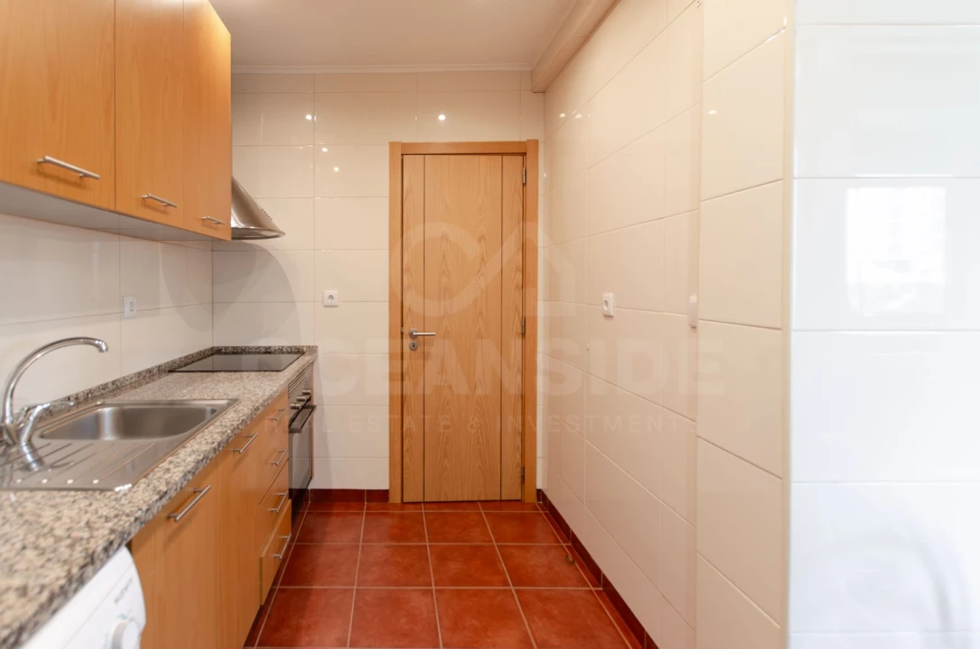 Apartamento T1 para Venda em Sacavém e Prior Velho Foto 16