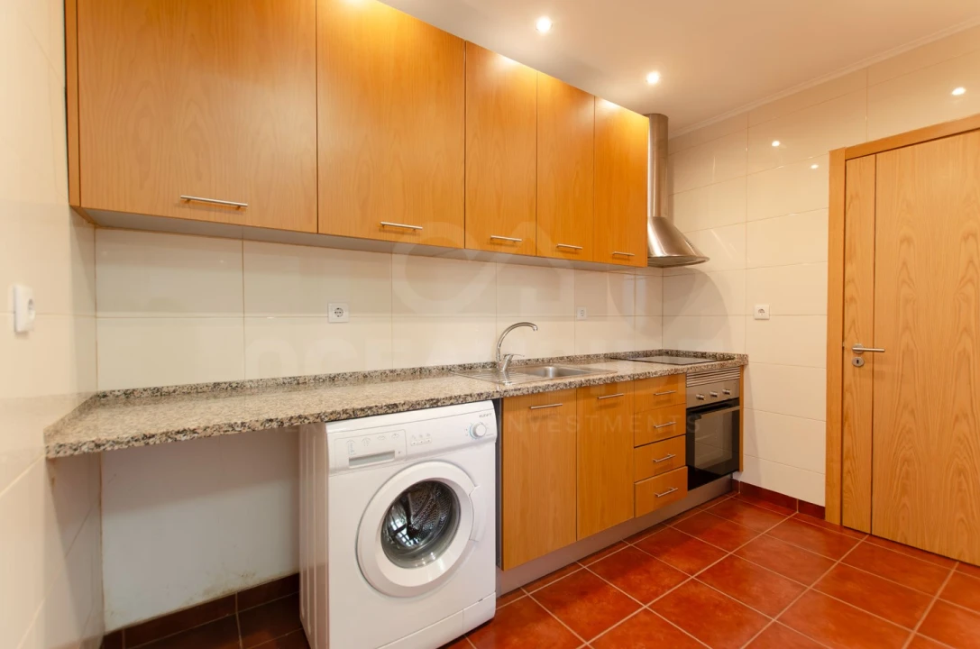 Apartamento T1 para Venda em Sacavém e Prior Velho Foto 17