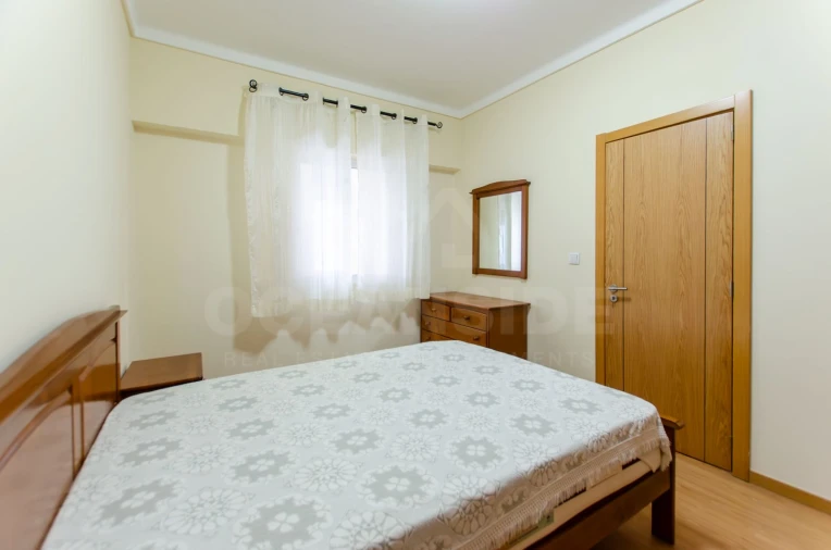 Apartamento T1 para Venda em Sacavém e Prior Velho Foto 9