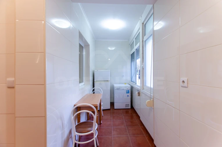 Apartamento T1 para Venda em Sacavém e Prior Velho Foto 13