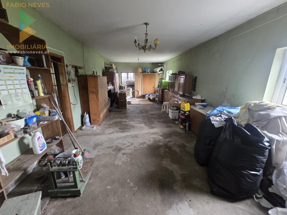 Moradia T5 para Venda em Guilhadeses e Santar Foto 26