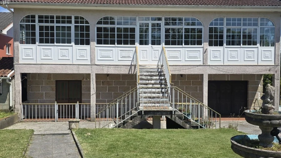 Moradia T5 para Venda em Guilhadeses e Santar