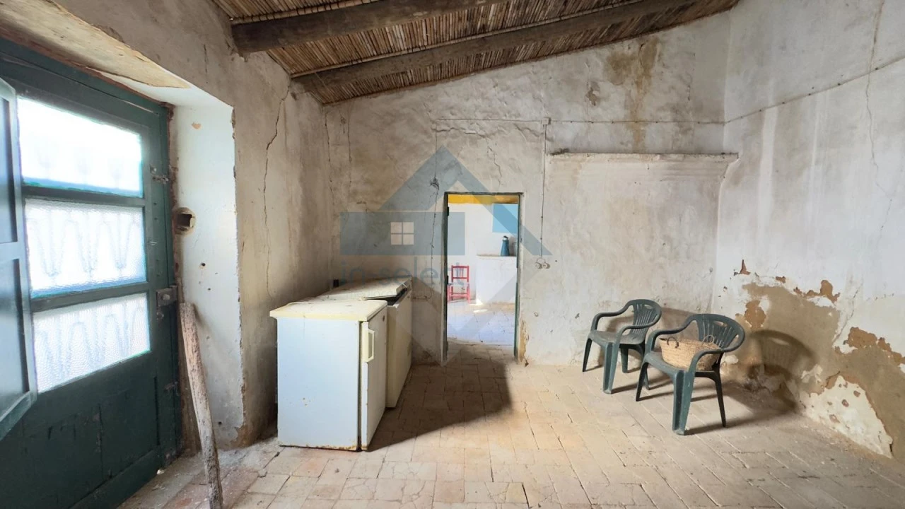 Moradia T2 para Venda em Loule (São Sebastião) Foto 10