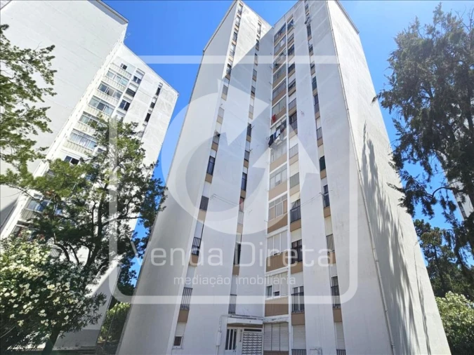 Apartamento T2 para Venda em Corroios Foto 20