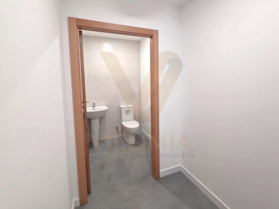 Armazém para Arrendamento em Gemieira Foto 8