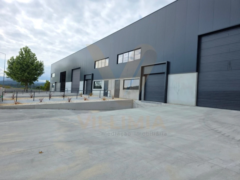 Armazém para Arrendamento em Gemieira Foto 3