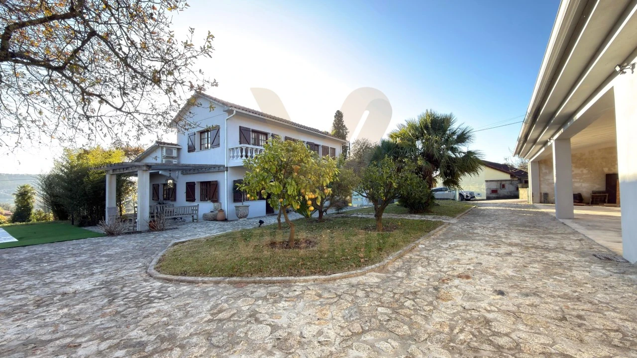 Moradia T3 para Venda em Navió e Vitorino dos Piães Foto 6