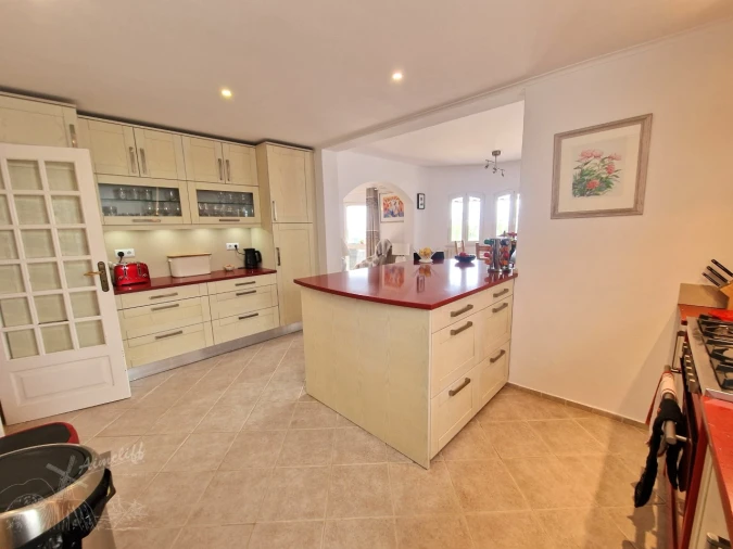 Moradia T5 para Venda em Conceição e Cabanas de Tavira Foto 3