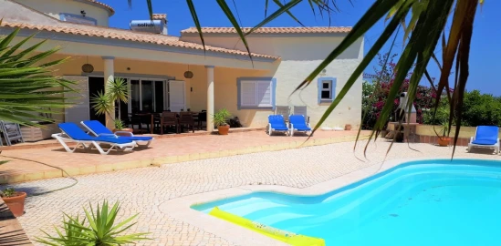 Moradia T3 para Venda em Moncarapacho e Fuseta