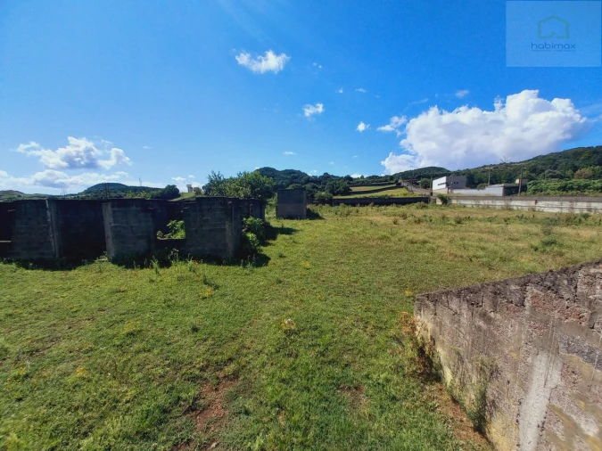 Terreno para Venda em Pico da Pedra Foto 9