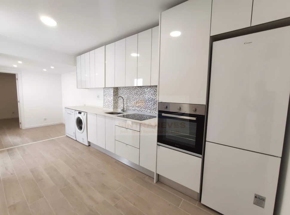 Apartamento T2 para Venda em Águas Livres Foto 4