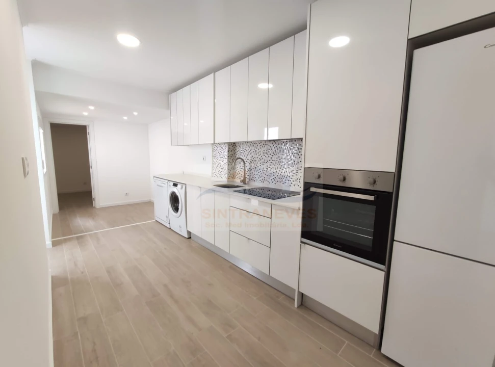 Apartamento T2 para Venda em Águas Livres Foto 8