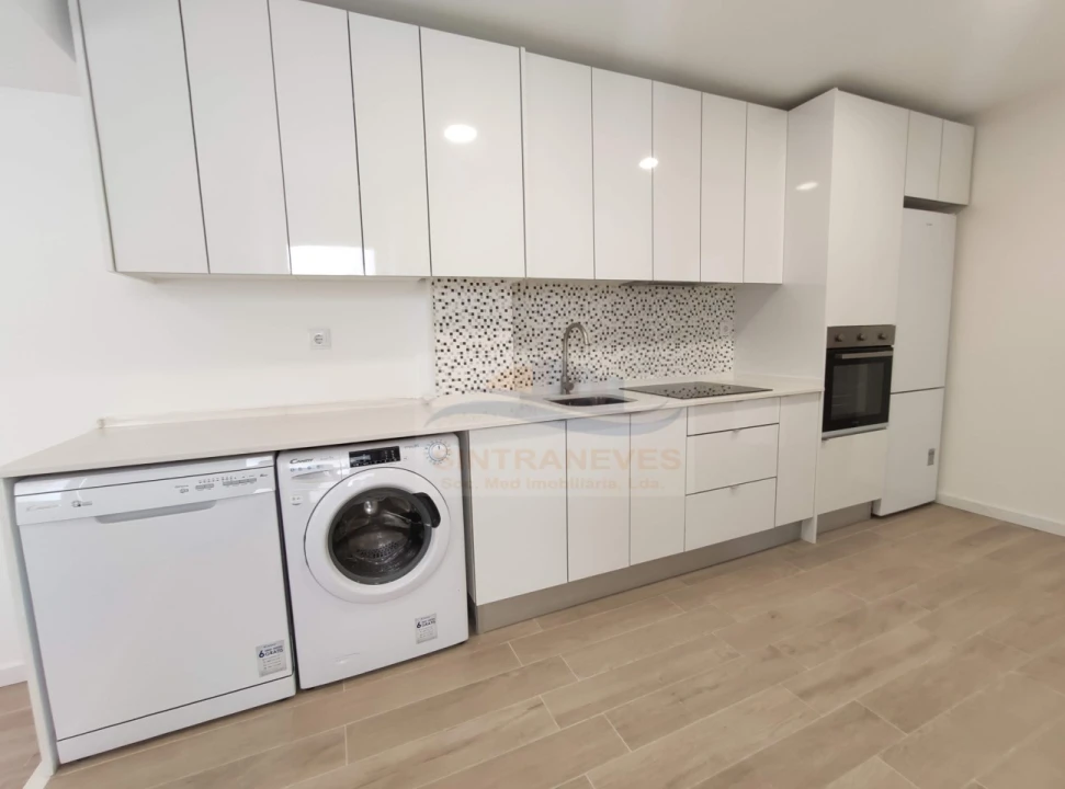 Apartamento T2 para Venda em Águas Livres Foto 10