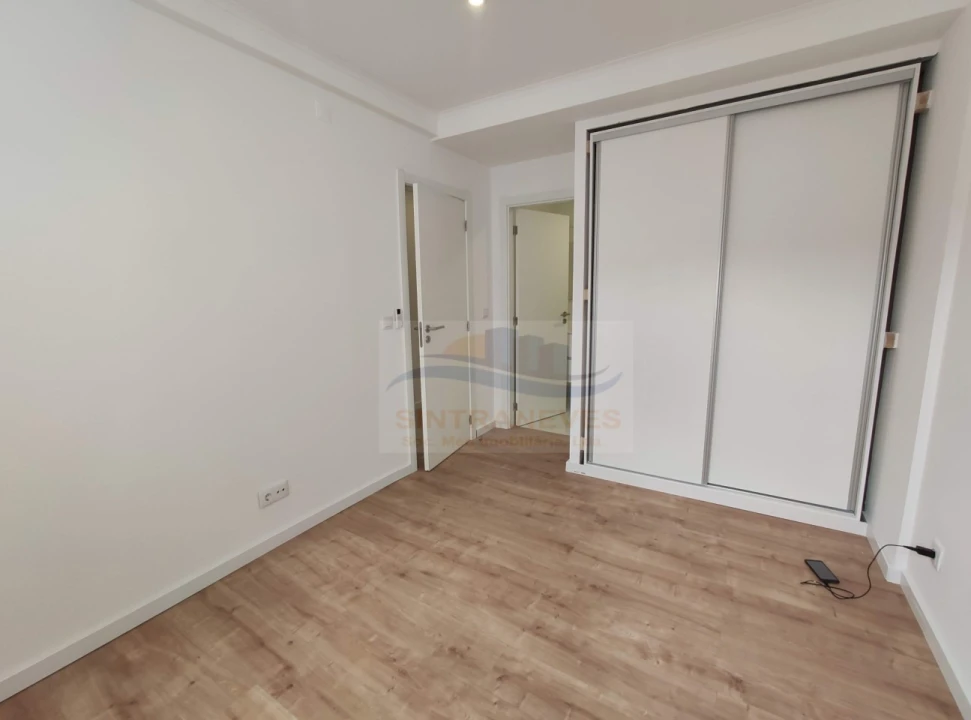 Apartamento T2 para Venda em Águas Livres Foto 12