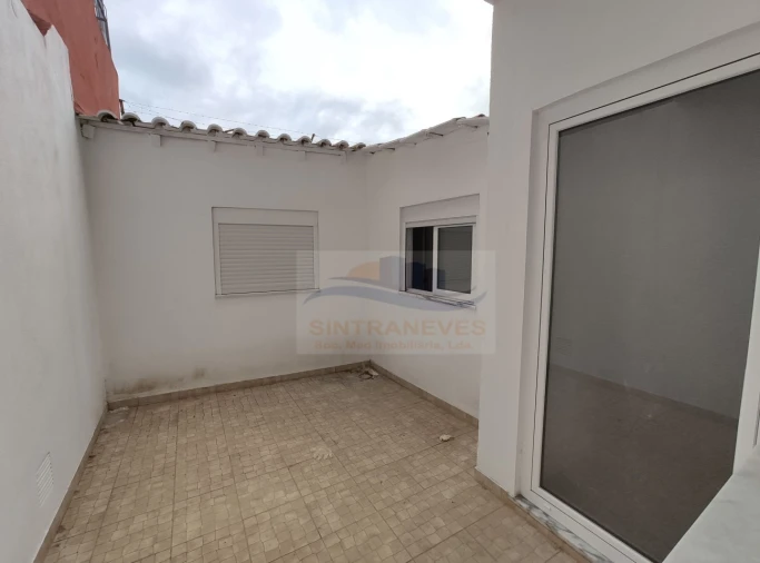 Apartamento T2 para Venda em Águas Livres