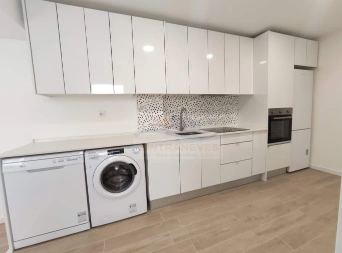 Apartamento T2 para Venda em Águas Livres Foto 3