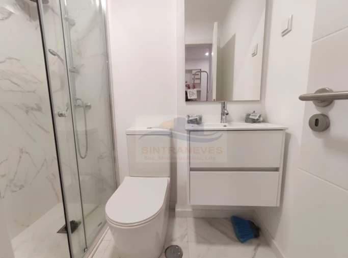 Apartamento T2 para Venda em Águas Livres Foto 14