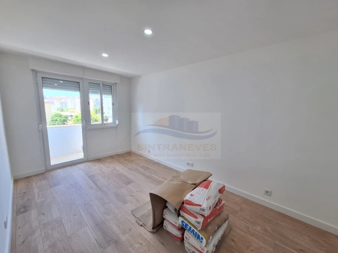 Apartamento T3 para Venda em Falagueira-Venda Nova Foto 7