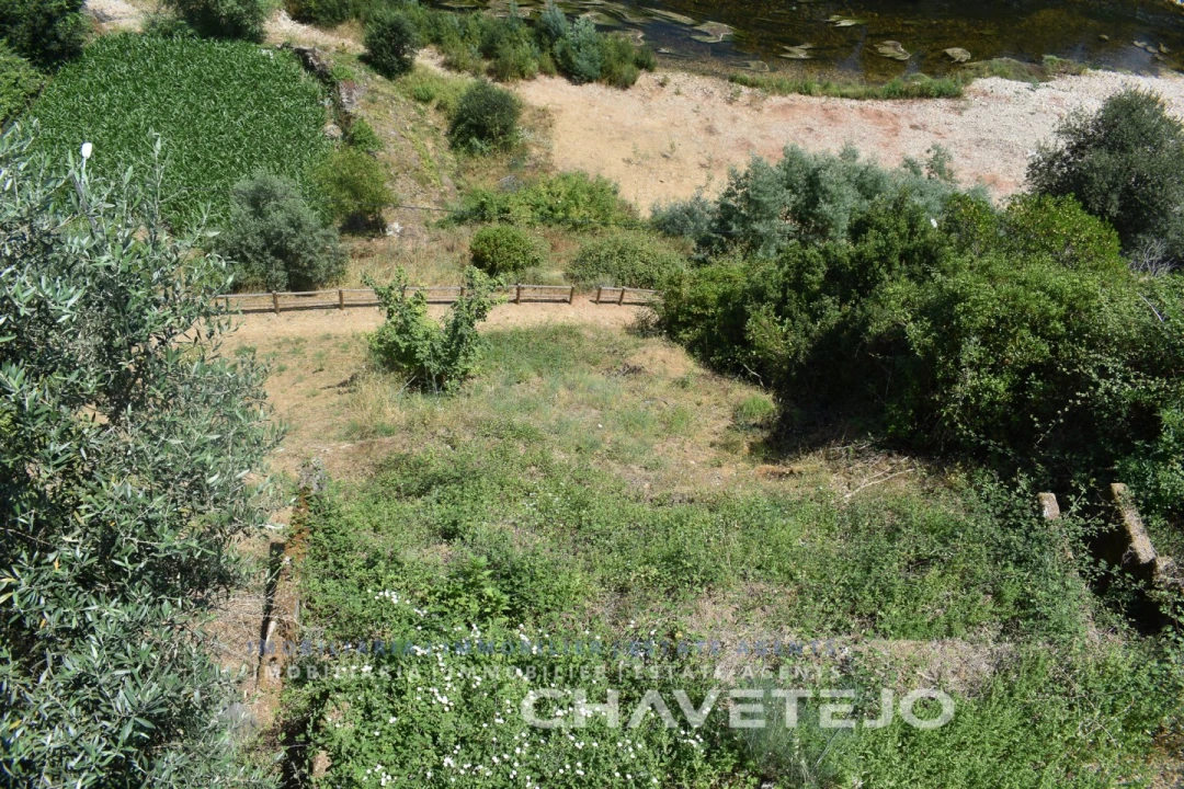 Moradia T4 para Venda em Lavegadas Foto 34