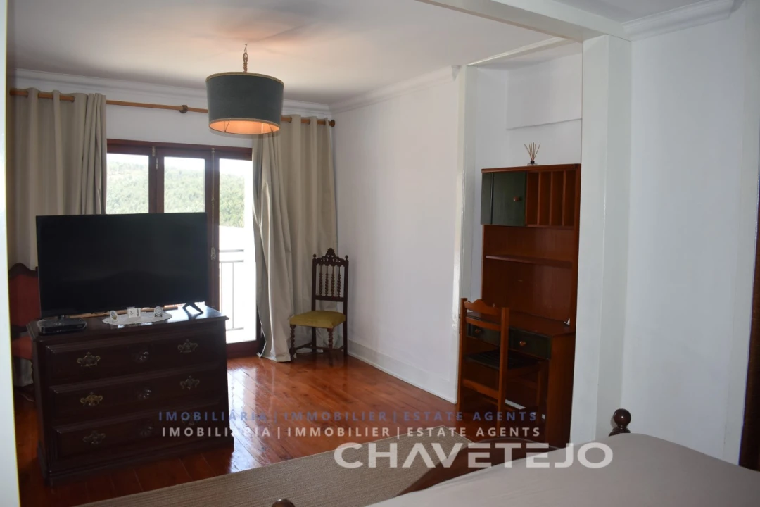 Moradia T4 para Venda em Lavegadas Foto 48