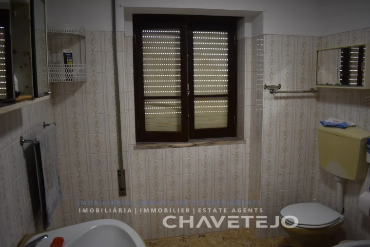 Moradia T4 para Venda em Lavegadas Foto 19