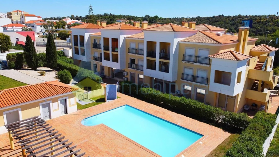 Apartamento T1 para Venda em Alcantarilha e Pêra Foto 11