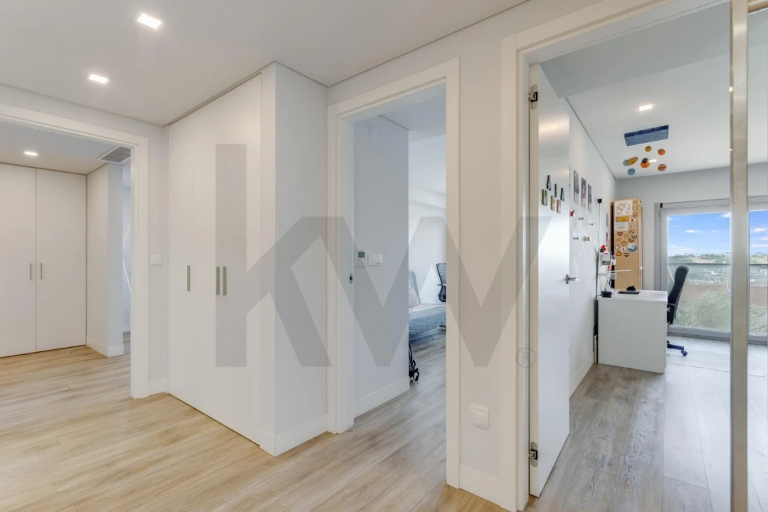 Apartamento T3 para Venda em Algés, Linda-A-Velha e Cruz Quebrada-Dafundo Foto 19