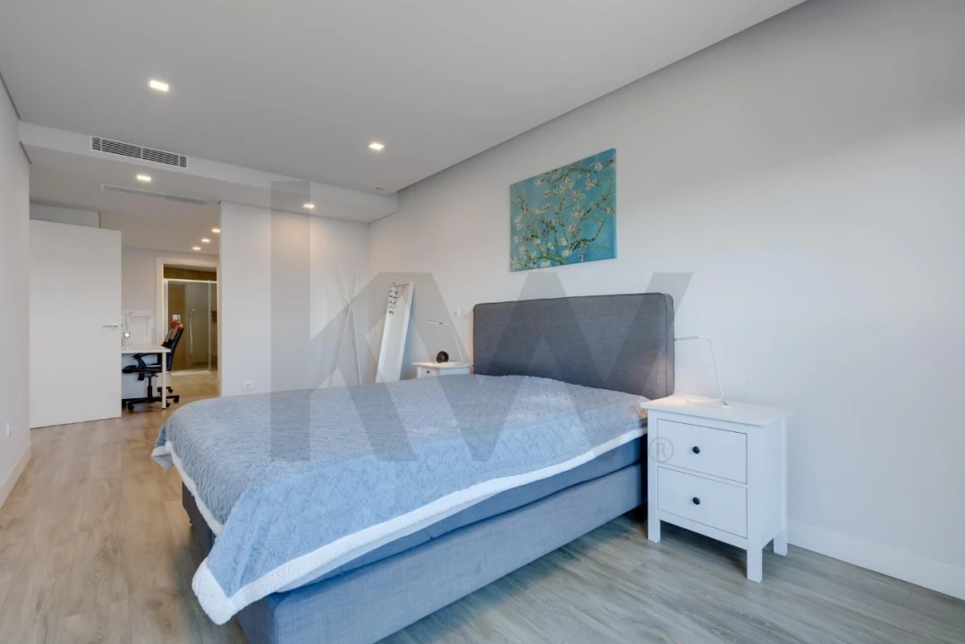 Apartamento T3 para Venda em Algés, Linda-A-Velha e Cruz Quebrada-Dafundo Foto 20