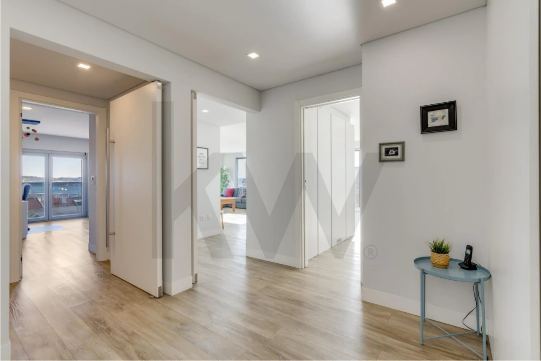Apartamento T3 para Venda em Algés, Linda-A-Velha e Cruz Quebrada-Dafundo Foto 21
