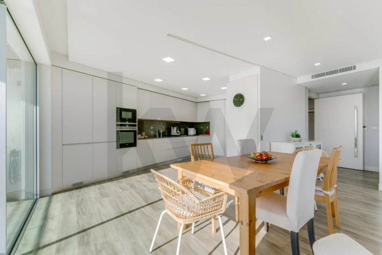 Apartamento T3 para Venda em Algés, Linda-A-Velha e Cruz Quebrada-Dafundo Foto 10