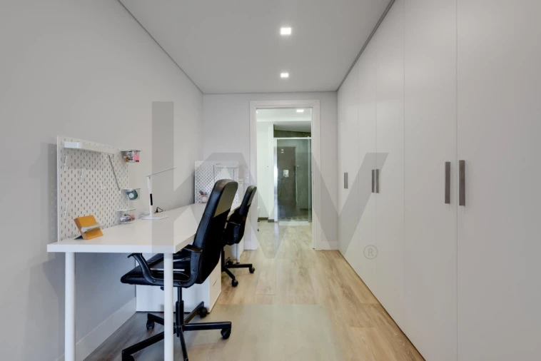 Apartamento T3 para Venda em Algés, Linda-A-Velha e Cruz Quebrada-Dafundo Foto 22