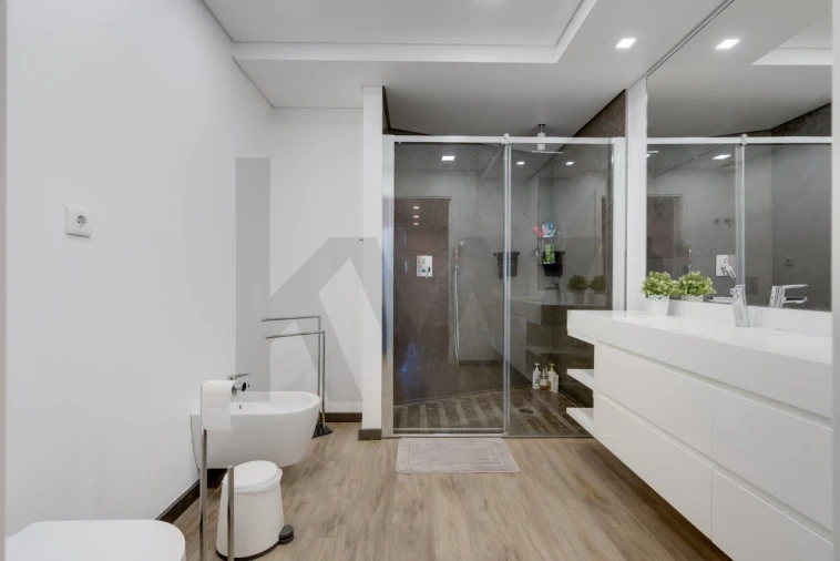 Apartamento T3 para Venda em Algés, Linda-A-Velha e Cruz Quebrada-Dafundo Foto 24