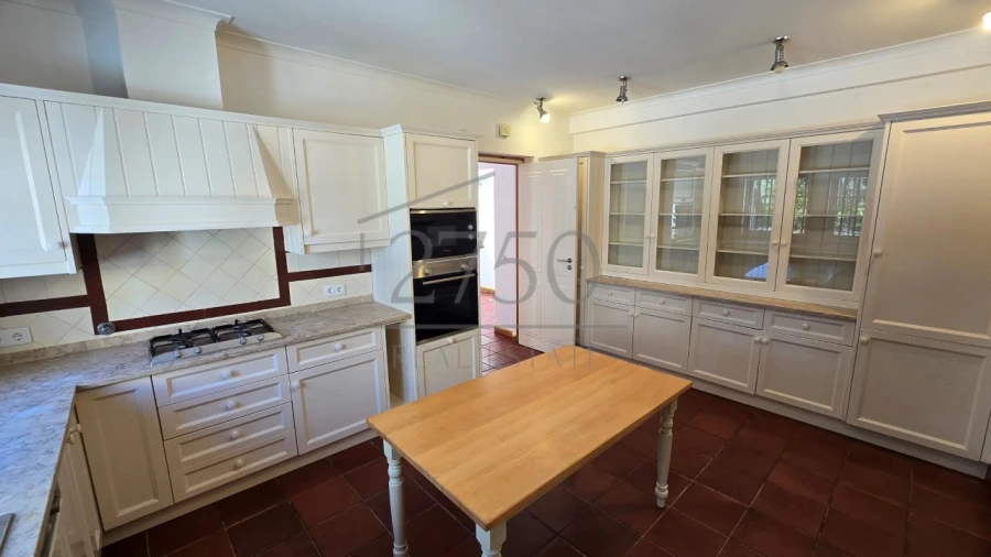 Moradia T6 para Arrendamento em Cascais e Estoril Foto 5