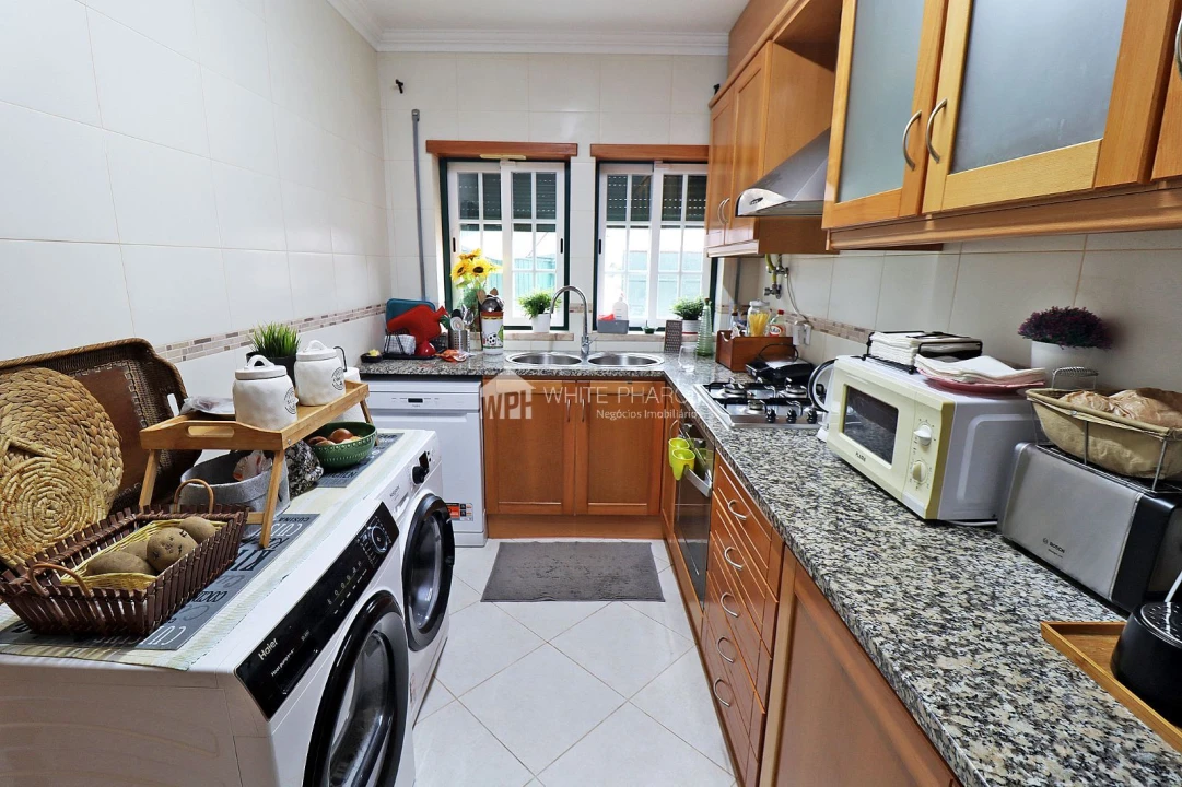 Moradia T2 para Venda em Foz do Arelho Foto 6