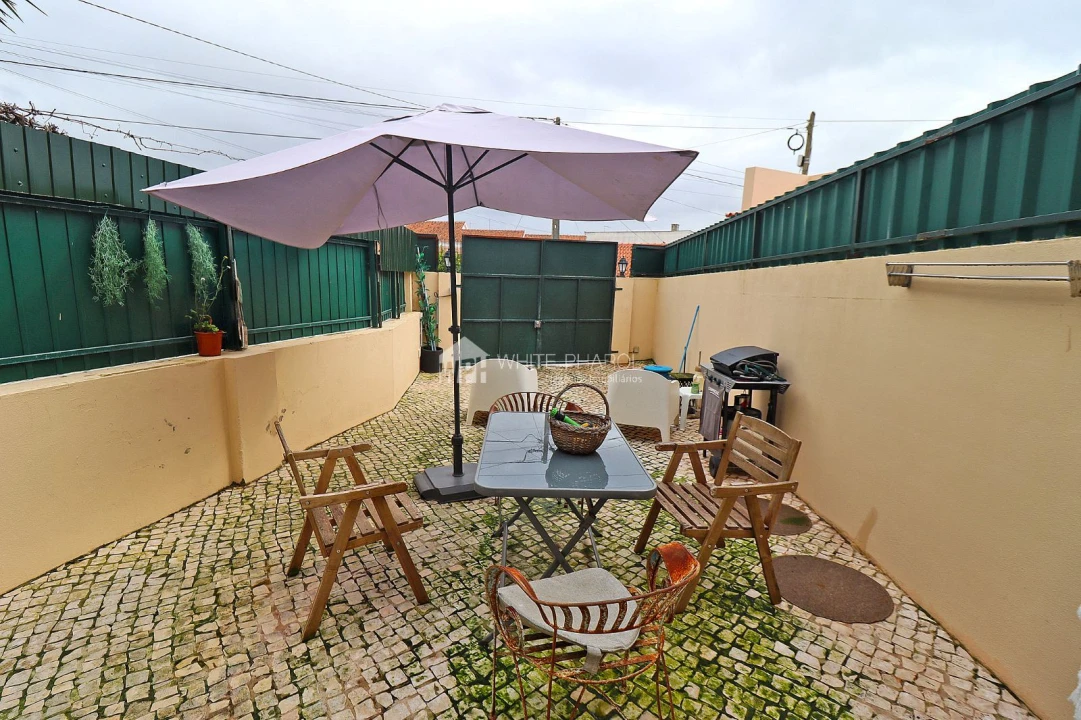 Moradia T2 para Venda em Foz do Arelho Foto 3