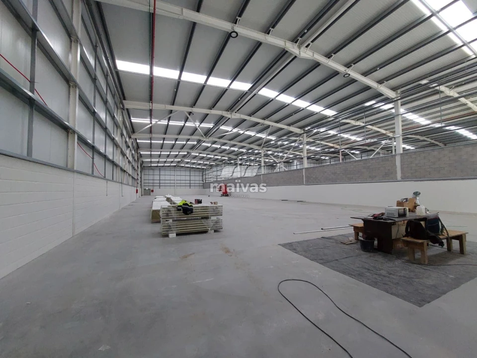 Armazém para Arrendamento em Lomar e Arcos Foto 1