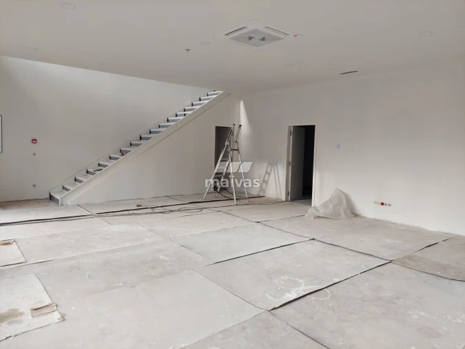 Armazém para Arrendamento em Lomar e Arcos Foto 4