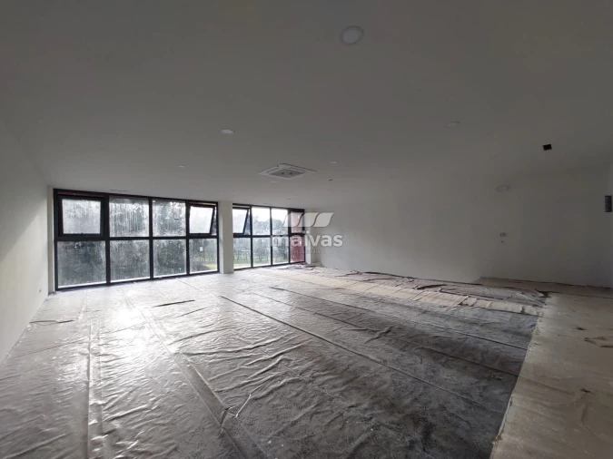 Armazém para Arrendamento em Lomar e Arcos Foto 5