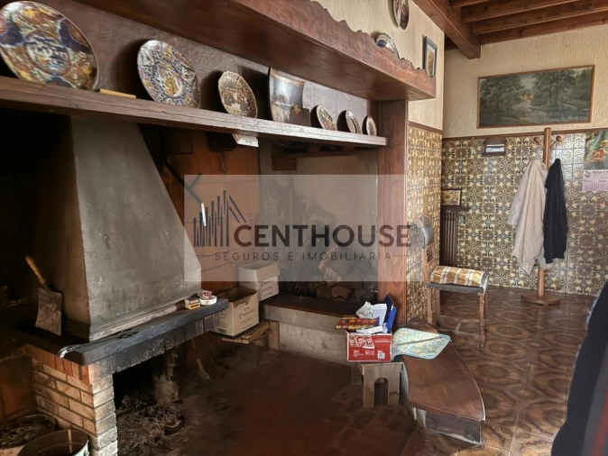 Moradia T6 para Venda em Sepins e Bolho Foto 13