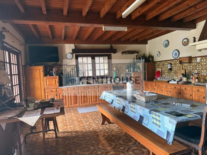 Moradia T6 para Venda em Sepins e Bolho Foto 12