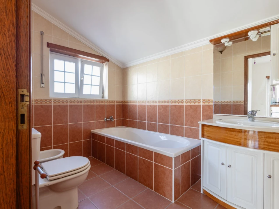 Moradia T4 para Venda em Tavarede Foto 23