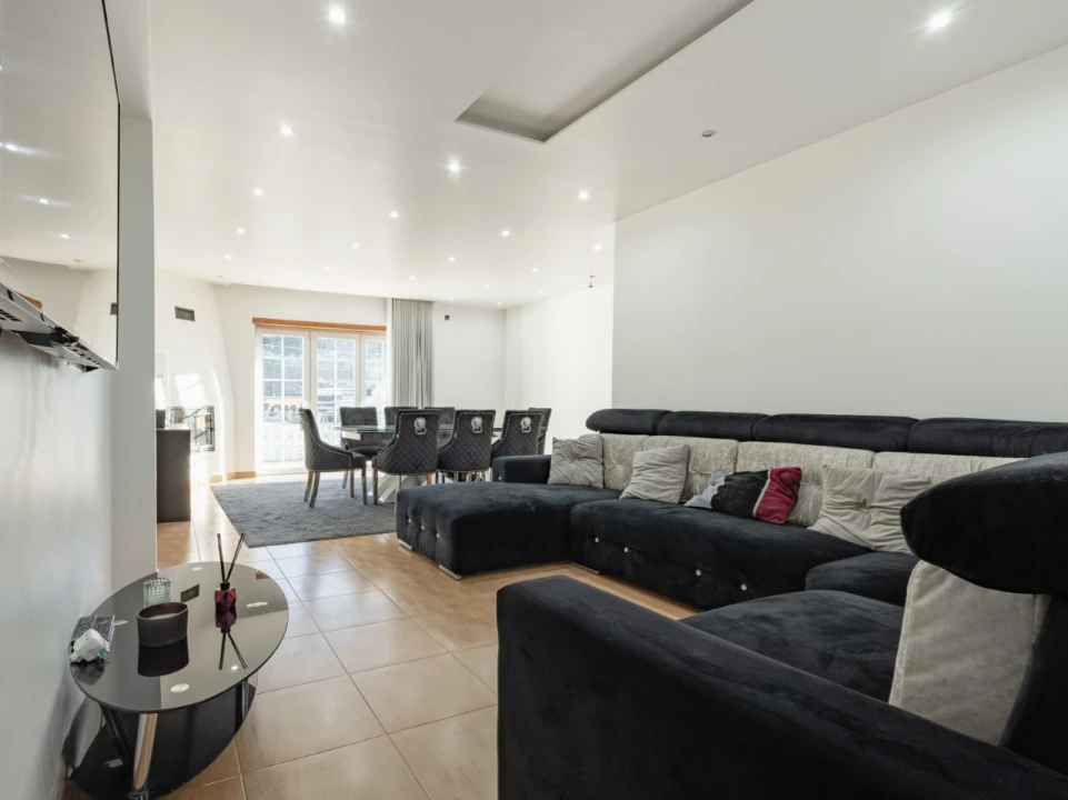 Moradia T4 para Venda em Tavarede Foto 5