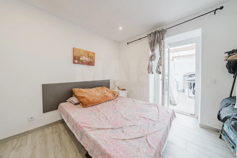 Prédio para Venda em Peniche Foto 2