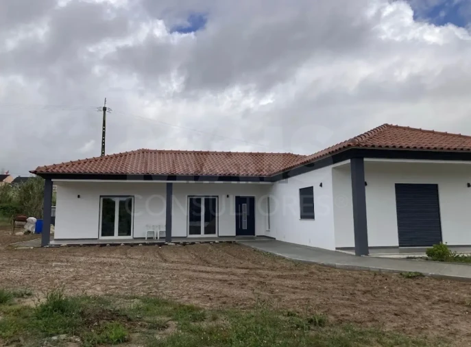 Moradia T3 para Venda em Vermelha Foto 5