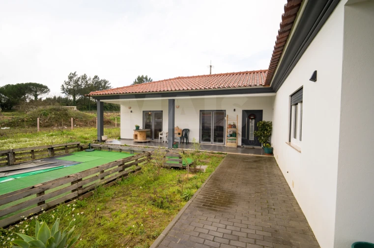 Moradia T3 para Venda em Vermelha Foto 2